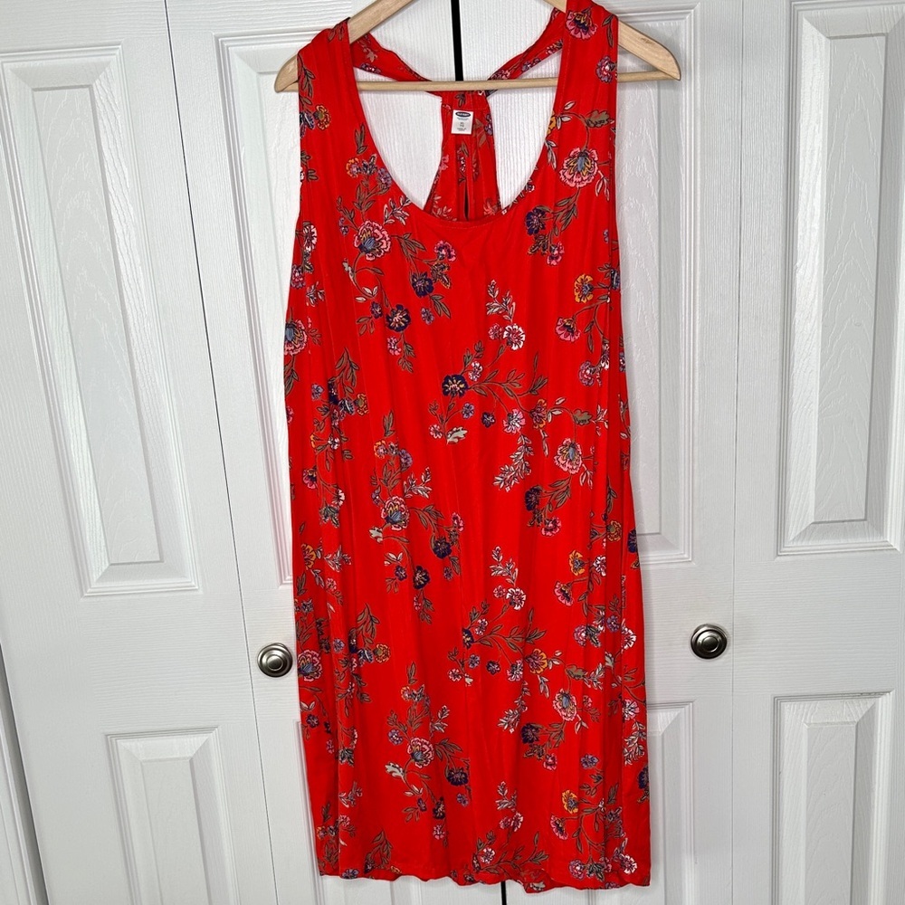 Old Navy Sleeveless Shift Dress Scoop Neckline Red-Orange Floral Paisley Print